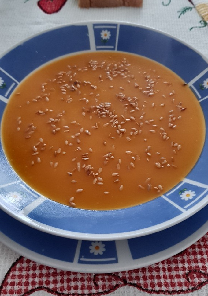 Una foto de Crema de verduras 🥕🌶🍆🥒