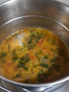 பாலக்கீரை சாம்பார்(palak sambar recipe in tamil) செய்முறை முக்கிய புகைப்படம்