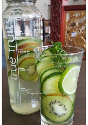Hình của món #Detox 3 - giảm đầy hơi, trẻ hóa cơ thể [Kiwi, Dưa chuột].