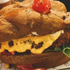 A picture of Burger.