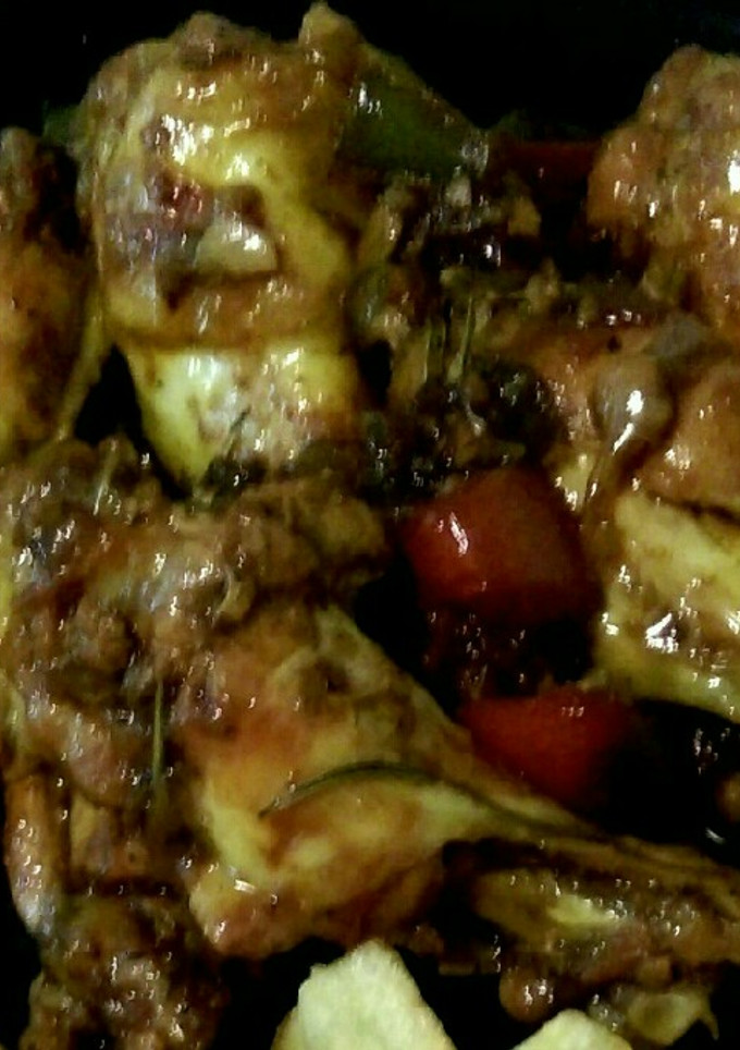 Una foto de Alitas guisadas