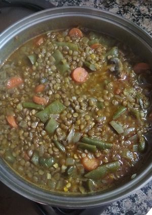 Una foto de Lentejas con verduras