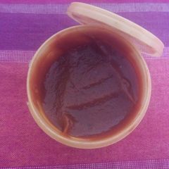 A picture of Burnt caramel spread...