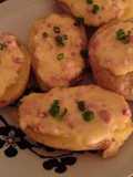 Batata recheada com bacon e queijo