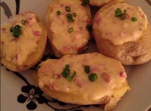 Foto de Batata recheada com bacon e queijo