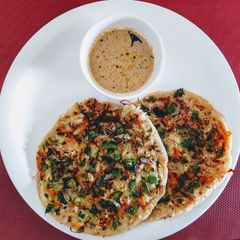 A picture of Oats vegetable uttapam.