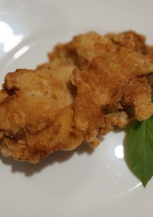 Una foto de Muslo de pollo deshuesado empanizado