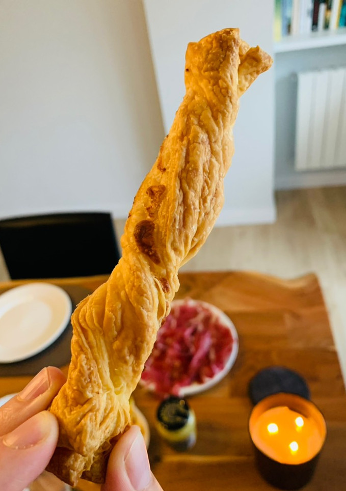 Una foto de Palitos de hojaldre de queso