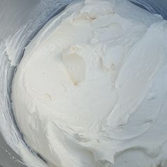 A picture of Swiss Meringue Buttercream.