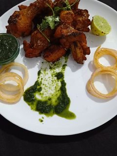 चिकन फ्राई (Chicken fry recipe in hindi) रेसिपी मुख्य फोटो