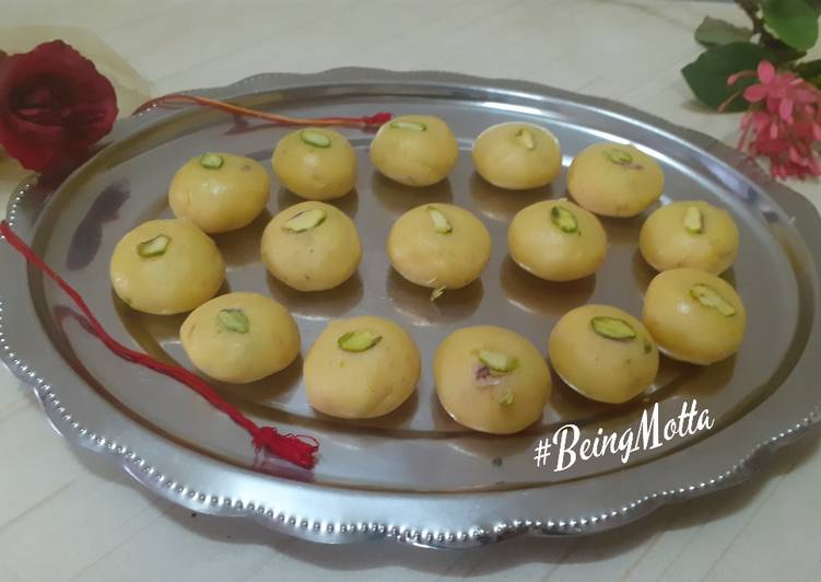 How to Prepare Homemade Kesar Pista Peda