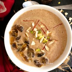 A picture of Dates & Rice Kheer / Payasam / Pudding.