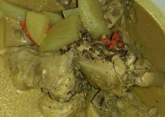 Ayam kare bumbu instan