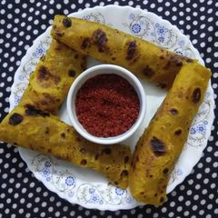 A picture of Masala thepla.