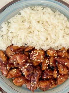 Una foto de Pollo Teriyaki
