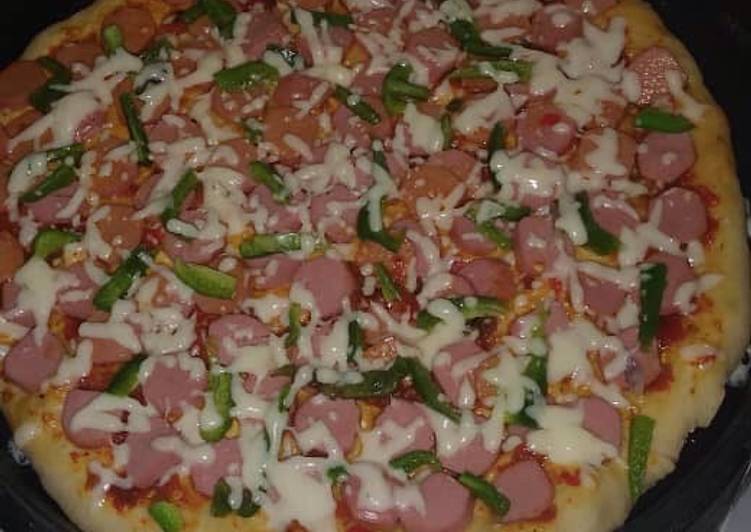 Recipe of Sausage pizza in 10 Minutes for Beginners