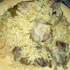 A picture of Rice with lamb.