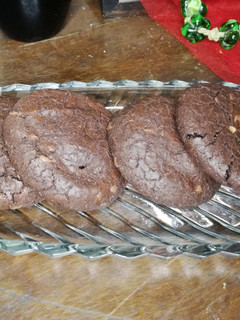 A picture of Double chocolate cookies.