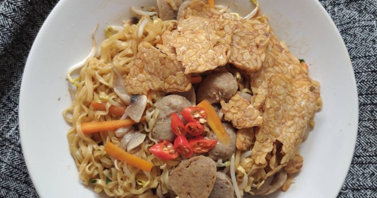 Resep Indomie Goreng Komplit🥕 Oleh Dapur Ummu Fathimah - Cookpad