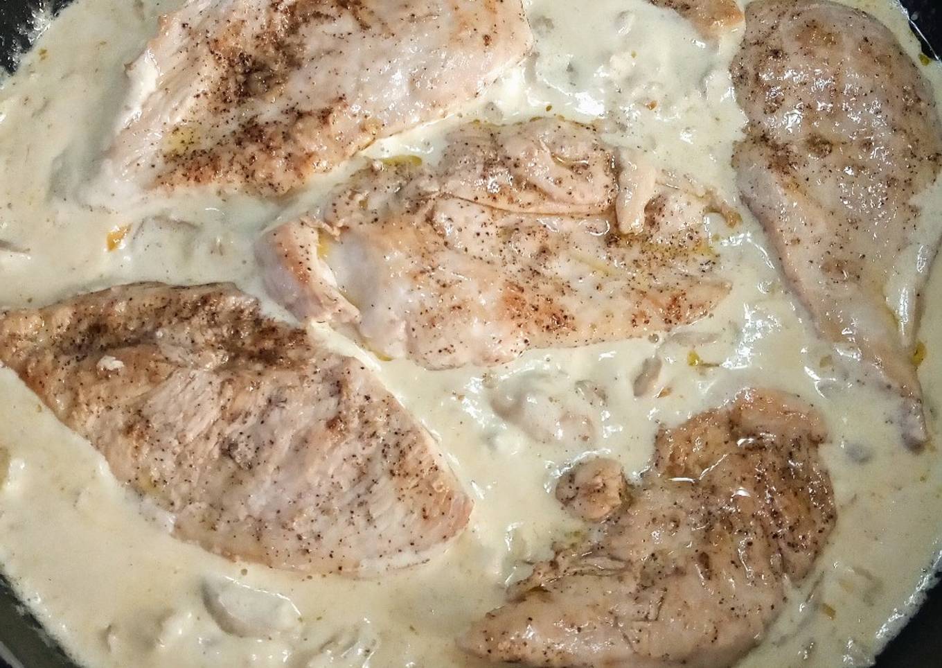 Pechugas de pollo en salsa de nata