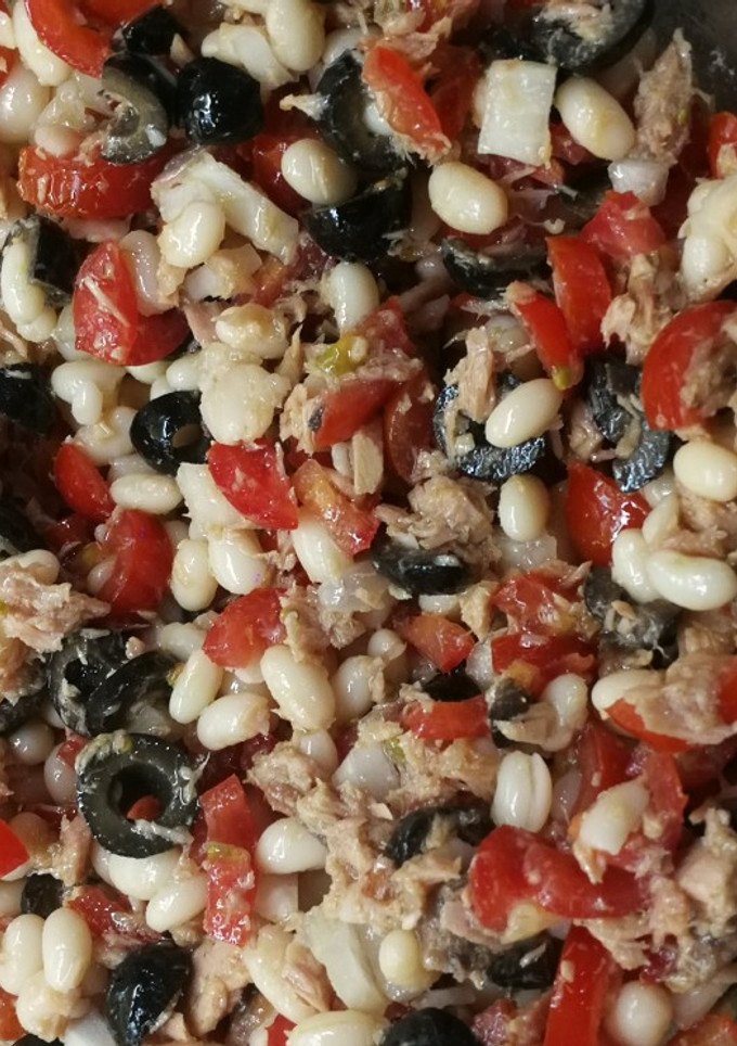 Una foto de Empedrat (ensalada de judía blanca)