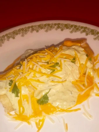 Easy Ways Make Recipes Chimichangas w/ spicy avocado cream and queso the Delicious Can Pamper Your Tongue.