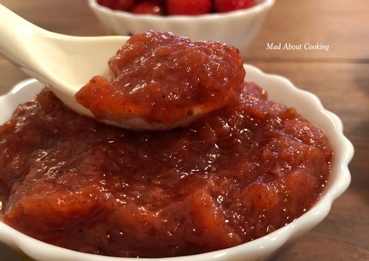 Step-by-Step Guide to Make Homemade Strawberry Apple Chutney – Fruit Based Dip