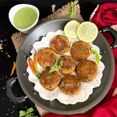 A picture of Soya Aloo Tikki (Soya Potato Cutlet / Patty).