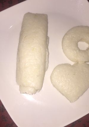 A picture of Yanda ake mulmula tuwun into diffident shapes.