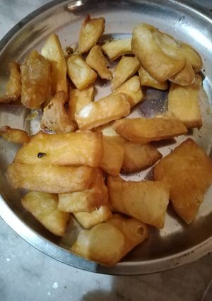 नमकपारे (Namakpare recipe in hindi) रेसिपी मुख्य फोटो
