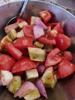 સલાડ (Salad Recipe In Gujarati) રેસીપી મુખ્ય ફોટો