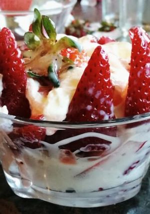 Una foto de Frutillas con Crema