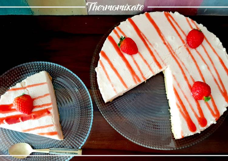 Cheesecake de vainilla y coulis de fresas con Thermomix