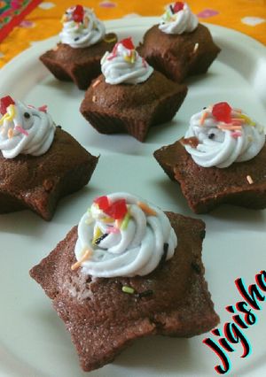 A picture of Chocolate cup cake.