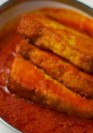 A picture of Tamatar Chaman (paneer).