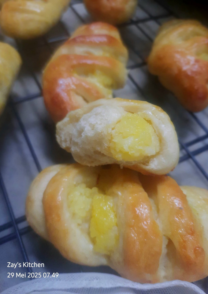 Foto resep Roti Unyil Isi Selai Keju Homemade