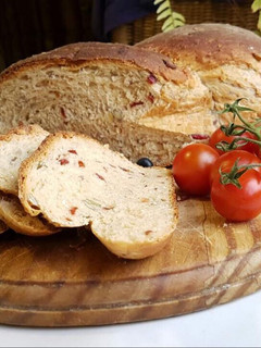 A picture of Cranberry and oat bread.