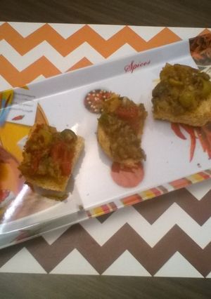 Una foto de Caponata en tapitas de pan de garbanzo (Olla de cocción lenta-SlowCooker-CrockPot).