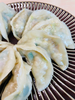 蒸餃|過熱水蒸氣烤箱微波爐 的食譜成品照片