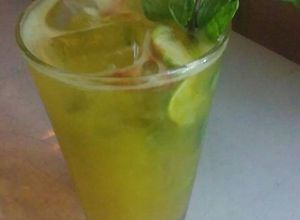 Una foto de Limonada de Maracuyá