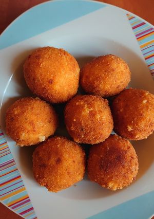 Sajtgolyó recept fotója