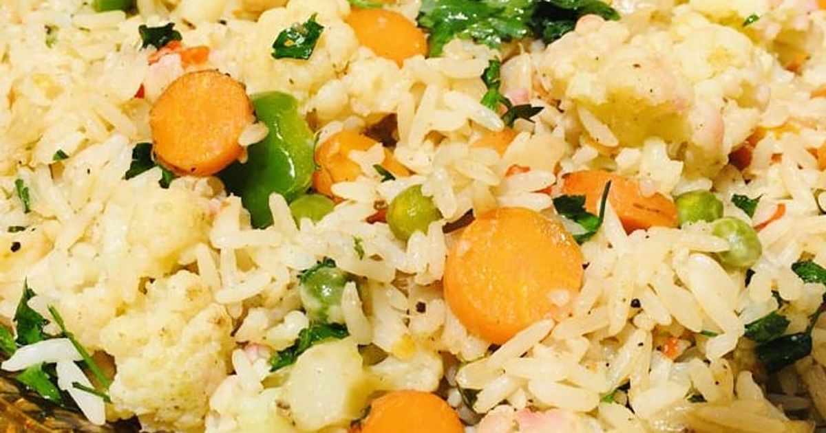 Cauli Rice Veggies Recipe by Sareena cuisine - Cookpad