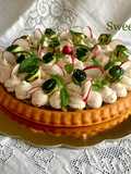 Torta salata con zucchine, mousse di cotto e noci
