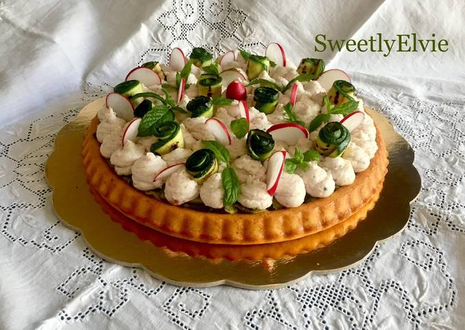 Modo più semplice a Preparare Preferito Torta salata con zucchine, mousse di cotto e noci