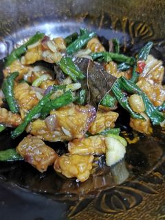 Foto resep Tumis Tempe Kacang Panjang Saos Tiram ala Subi 😍