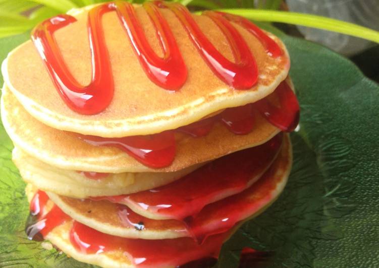 Langkah Mudah untuk Membuat Pancake selai strawberry, Sempurna