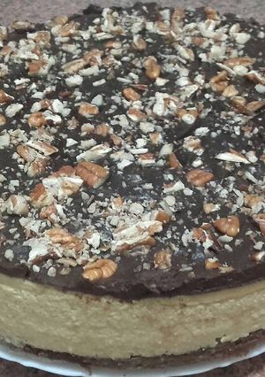 Una foto de Tarta nata, flan y chocolate
