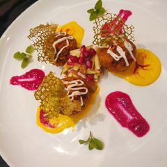 A picture of Baked quinoa bombs.