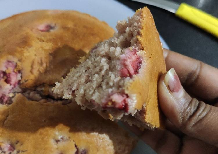 Recipe of Ultimate Strawberry Cake (Dry and Eggless)