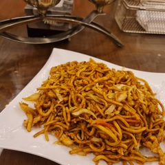 A picture of Chicken Chow mein.